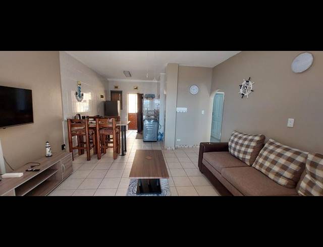 2 BEDROOM APARTMENT FOR SALE IN LAWRENCE ROCKS